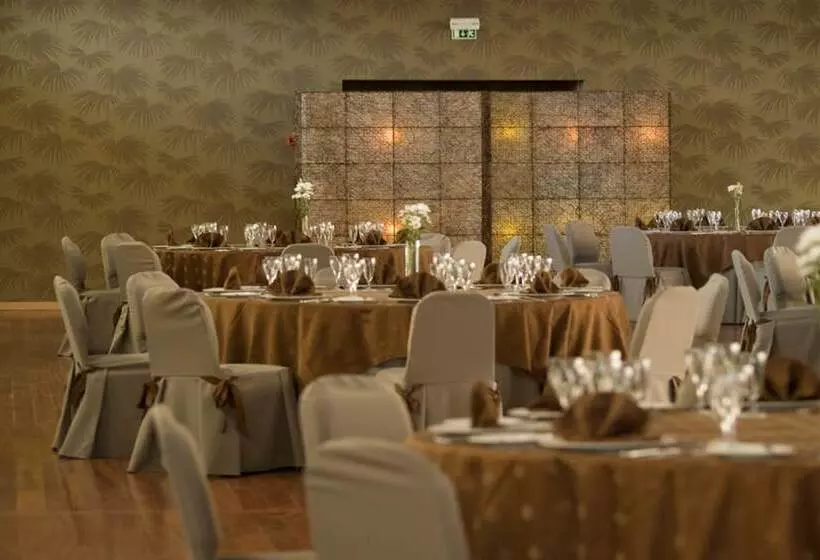 ホテル De Ilhavo Plaza & Spa