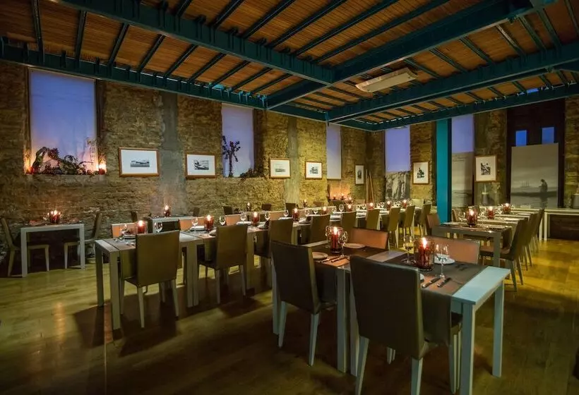 ホテル De Ilhavo Plaza & Spa