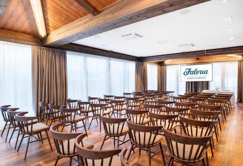 هتل Faloria Mountain Spa Resort