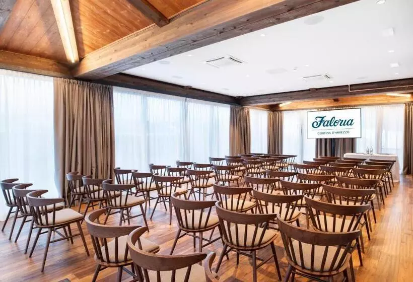 ホテル Faloria Mountain Spa Resort