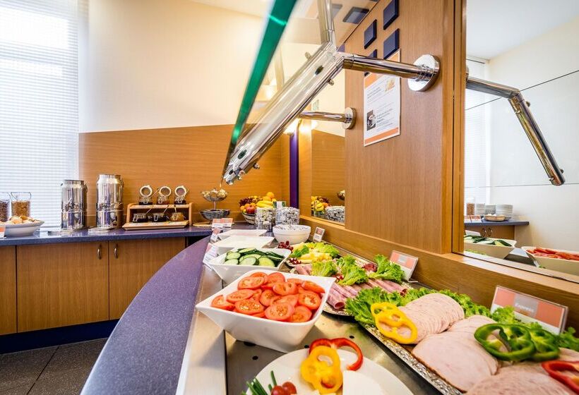 فندق Holiday Inn Express Dortmund, An Ihg