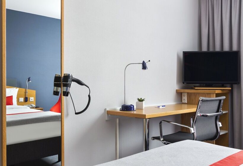 فندق Holiday Inn Express Dortmund, An Ihg