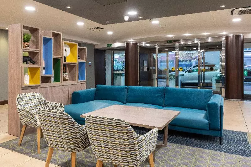 בית מלון כפרי Holiday Inn London Regent S Park, An Ihg