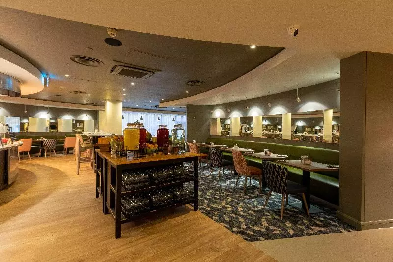 בית מלון כפרי Holiday Inn London Regent S Park, An Ihg
