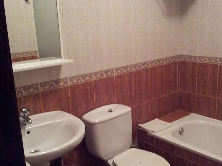 فندق Hospederia Museo Valdepeñas