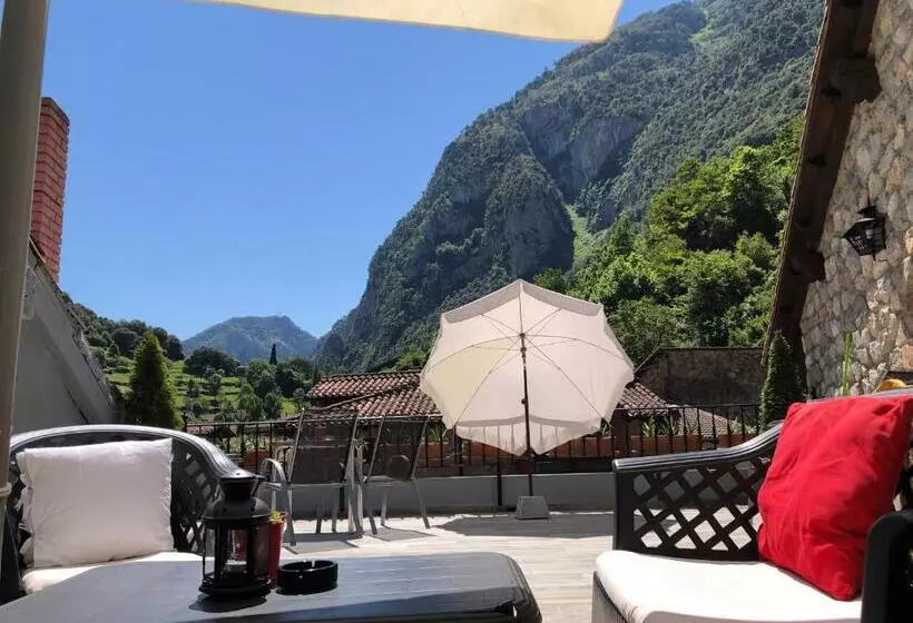 ホテル Posada La Cuadrona