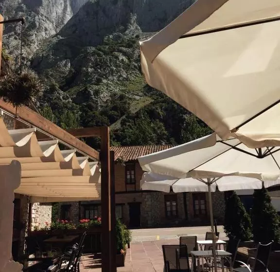 ホテル Posada La Cuadrona