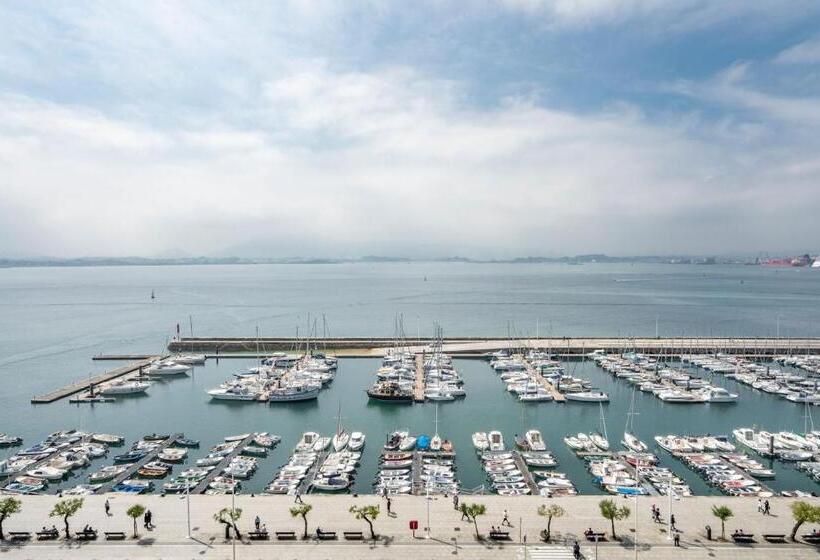 هتل Vincci Puertochico