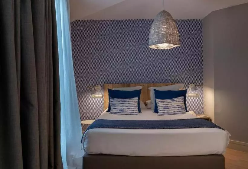 בית מלון כפרי Vincci Puertochico