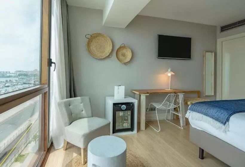 בית מלון כפרי Vincci Puertochico