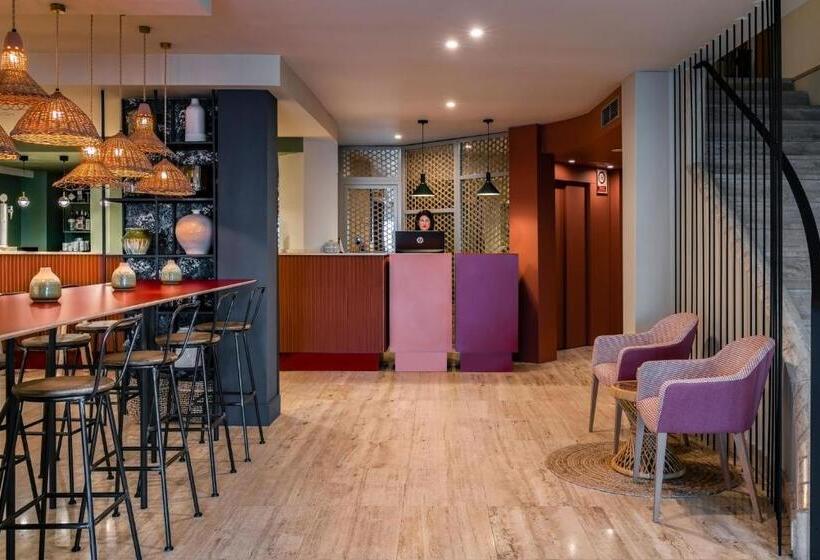 هتل Vincci Puertochico