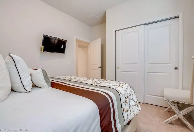 4611 Terrasonesta Drive