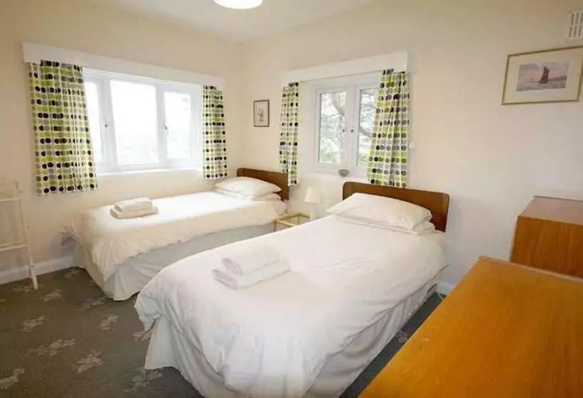 Eryl Cottage In Rowen