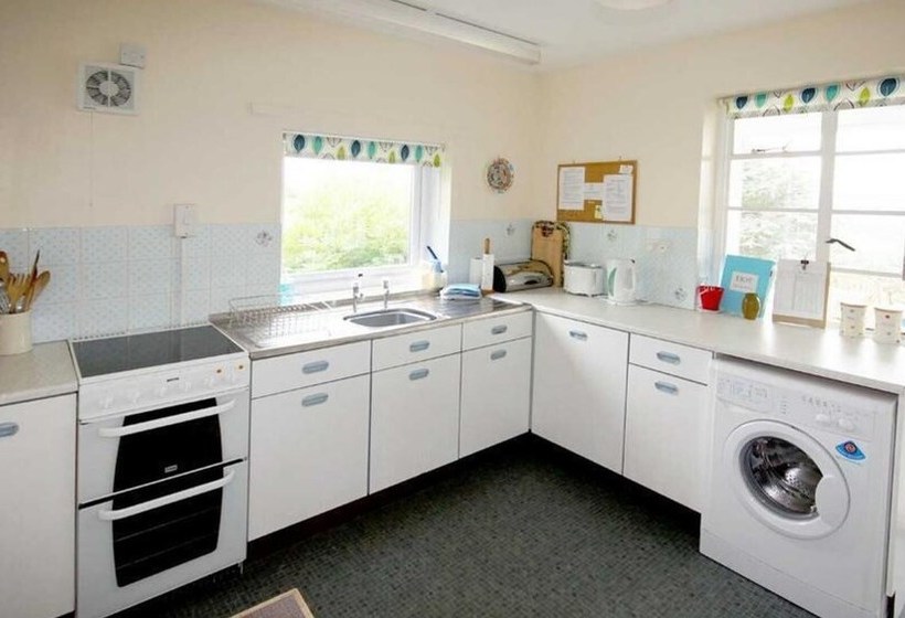 Eryl Cottage In Rowen