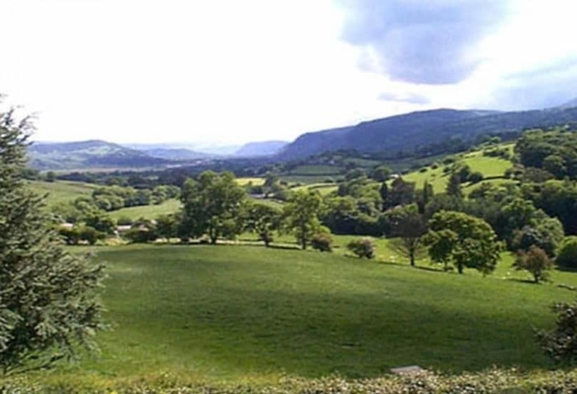 Eryl Cottage In Rowen