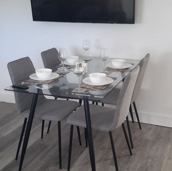 No. 4 Beach Cottages