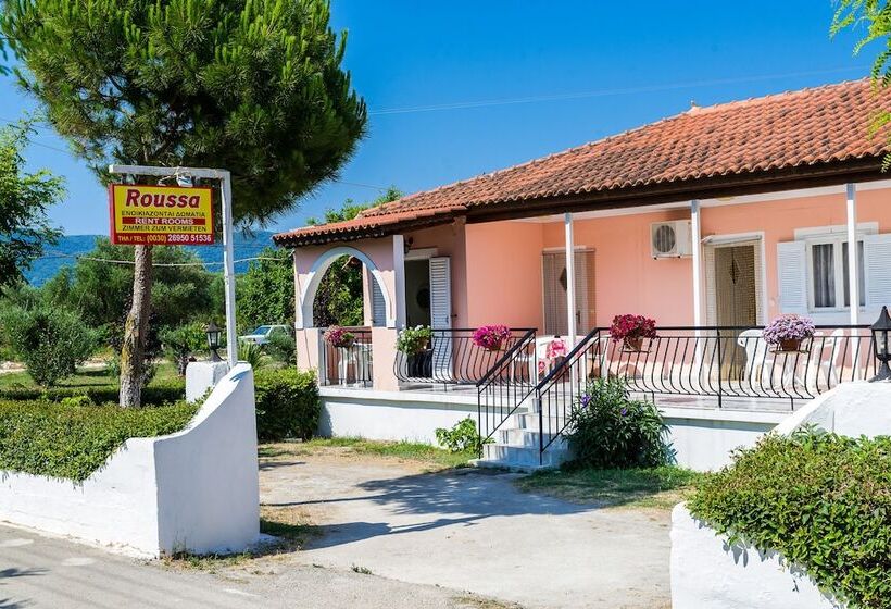 Roussa's Apartments