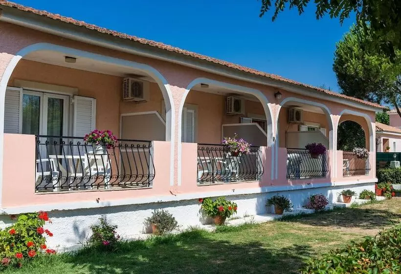 Roussa's Apartments