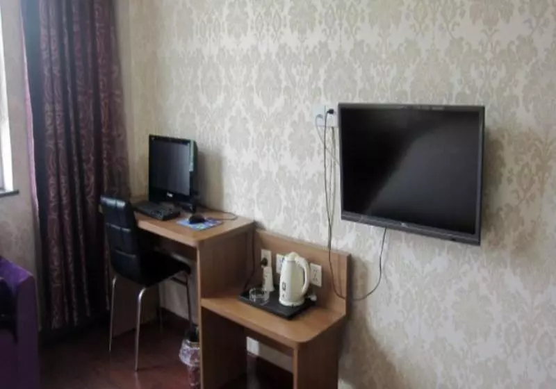 Hotelli 7 Days Inn Yinbin Ren Min Park Branch