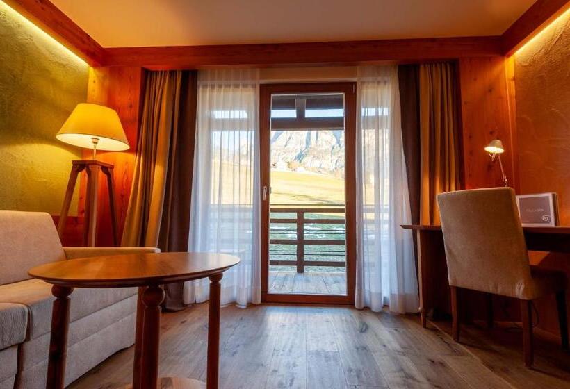 هتل Emmy Five Elements