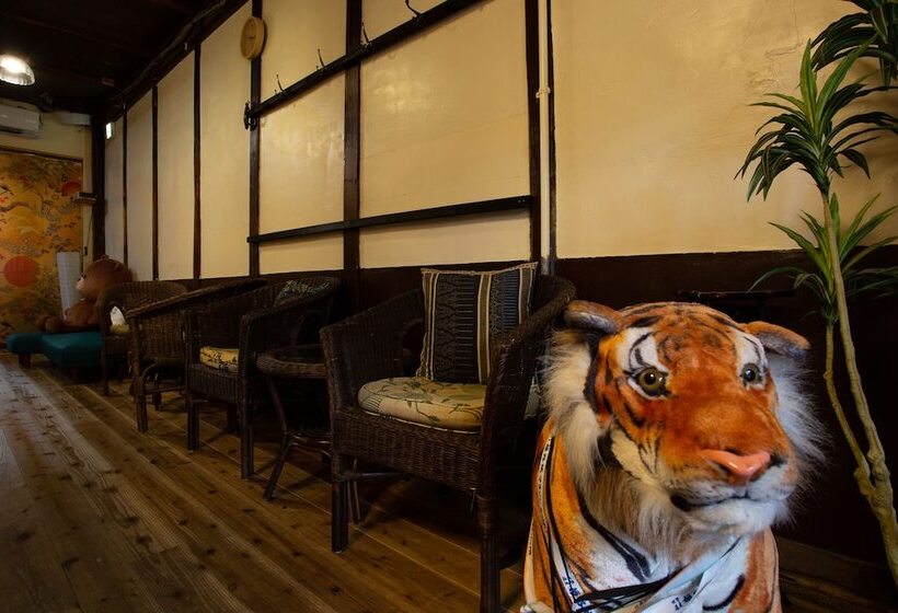 هتل Himeji 588 Guesthouse – Hostel