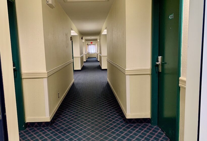 בית מלון כפרי Peace Valley Inns