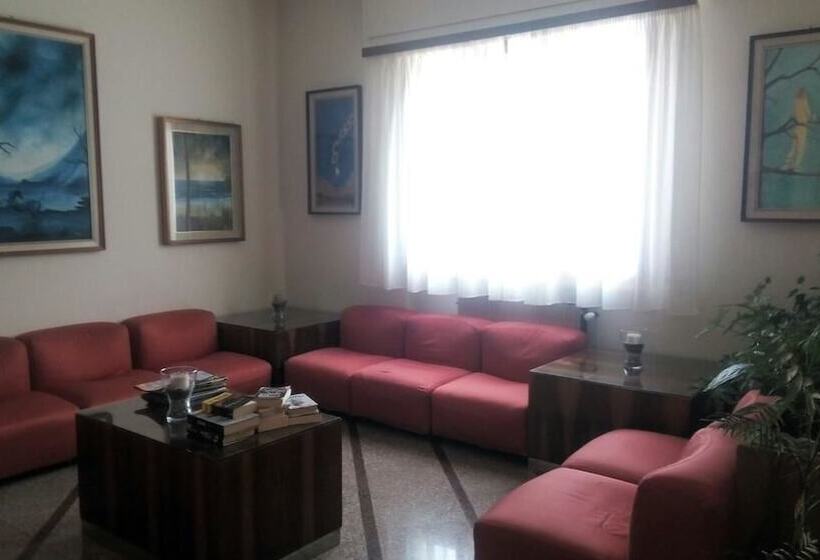 هتل Residence Cherie