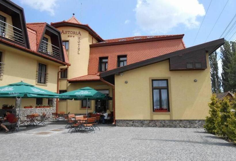 Astoria Hotel & Restaurant