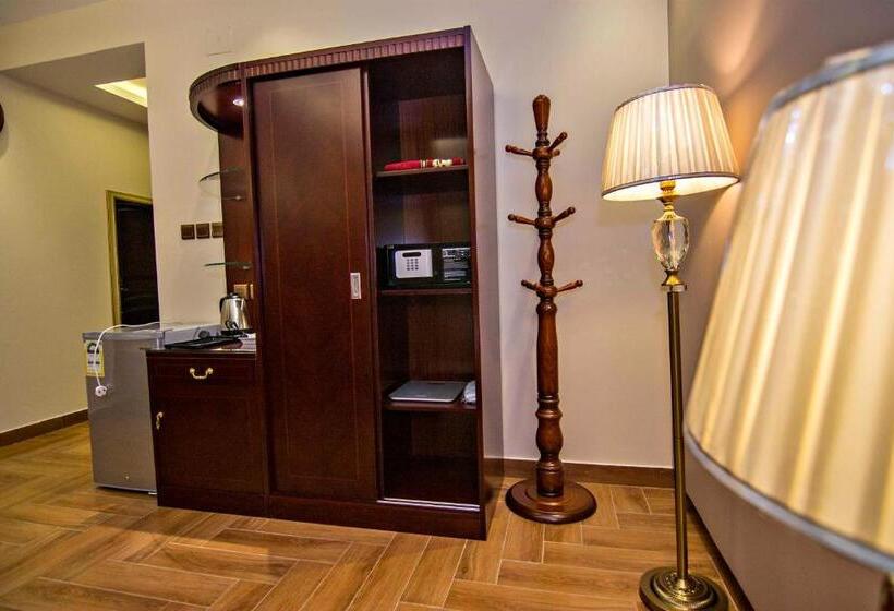 Dreams Houses Furnished Suites