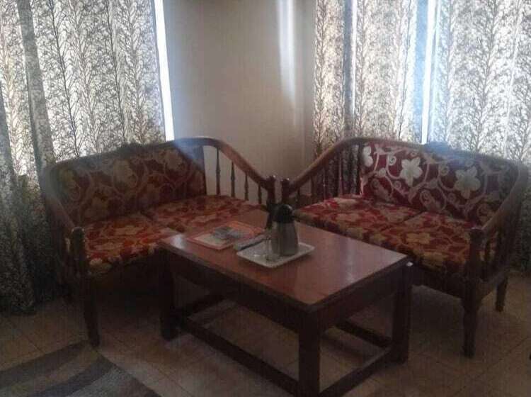 فندق Triund Trek