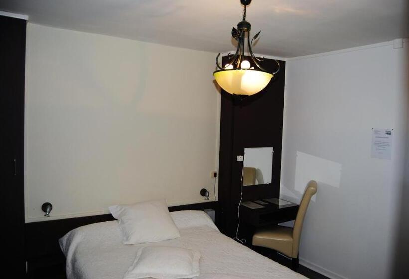 בית מלון כפרי Hôtel Restaurant Les Templiers