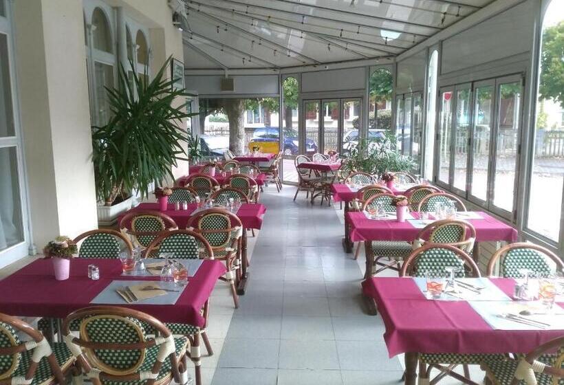 酒店 Hôtel Restaurant Les Templiers