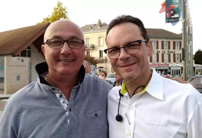 Hotelli Hôtel Restaurant Les Templiers