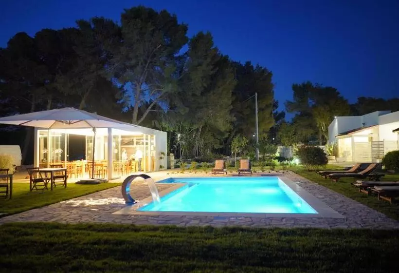 Hotelli Agriturismo Tenuta Carrino