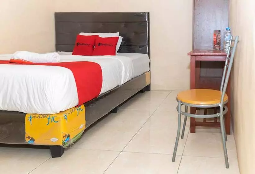 ペンション Reddoorz @ Jalan Maengket Manado