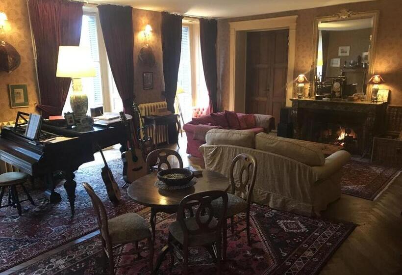 Bed And Breakfast   Château Du Vau