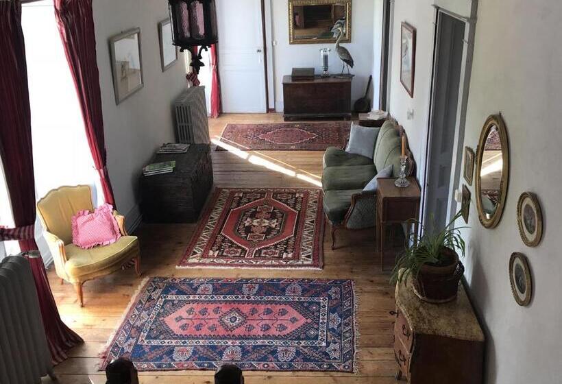 Bed And Breakfast   Château Du Vau