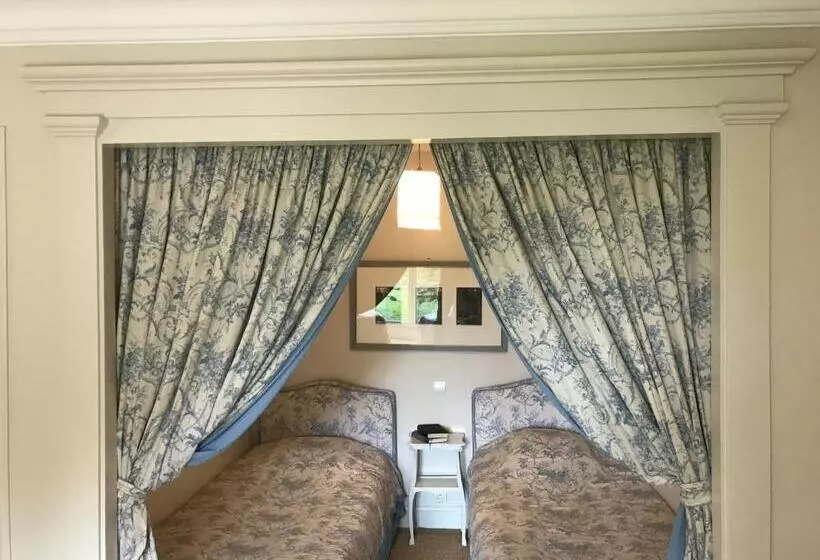 Bed And Breakfast   Château Du Vau