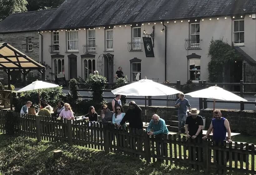 住宿加早餐  The Nag's Head Inn