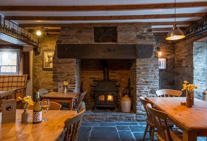 住宿加早餐  The Nag's Head Inn