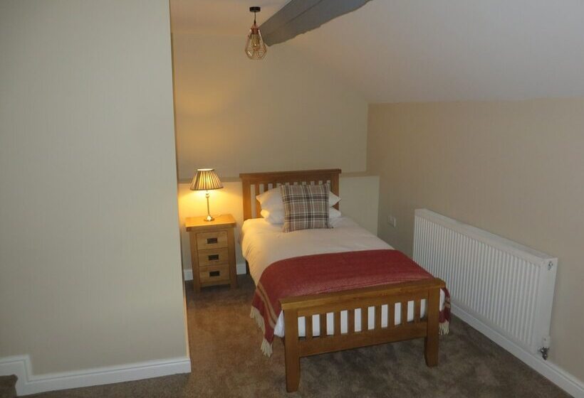 فندق فئة نجمة واحدة The Kings Head