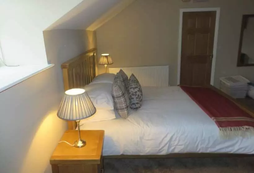 Hostelli The Kings Head