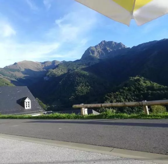 Hotelli Auberge Des Isards