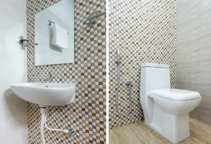 ホテル Oyo 62898 Sukha Service Apartment