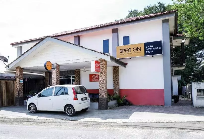 هتل Spot On 89719 Vasa Cottage 2