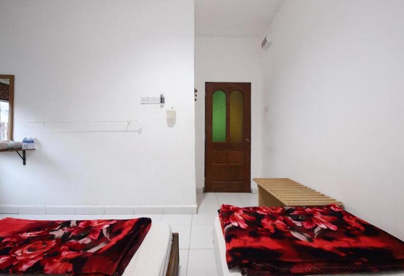 בית מלון כפרי Spot On 89719 Vasa Cottage 2