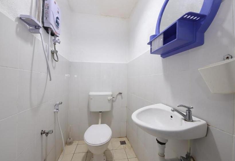 בית מלון כפרי Spot On 89719 Vasa Cottage 2