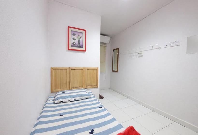 בית מלון כפרי Spot On 89719 Vasa Cottage 2