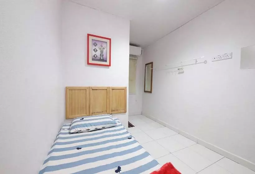 هتل Spot On 89719 Vasa Cottage 2