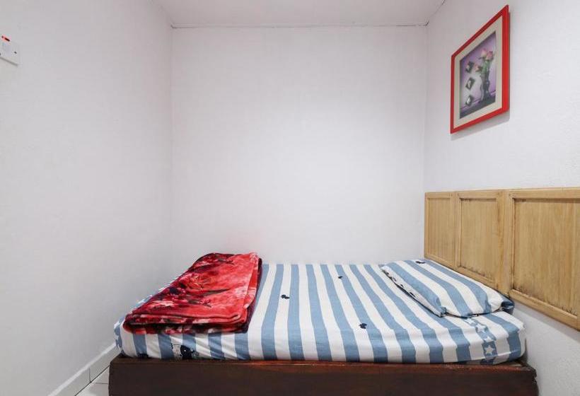 בית מלון כפרי Spot On 89719 Vasa Cottage 2